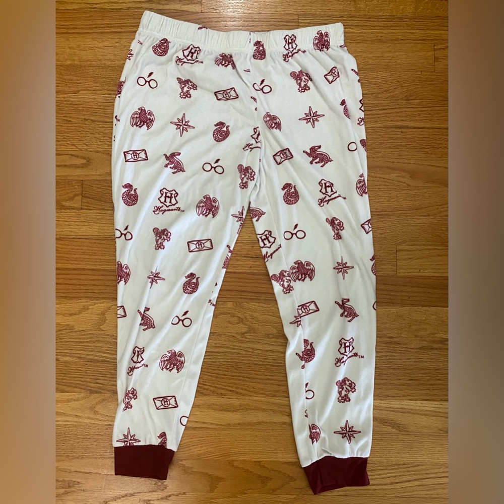 Harry Potter Pajama Pants Women’s Large Red White Wizarding World Hogwarts